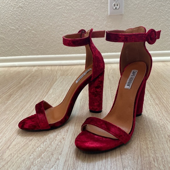 Forever 21 Shoes - Red heels ✨